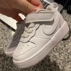 Baby NIKE white sneakers size 4